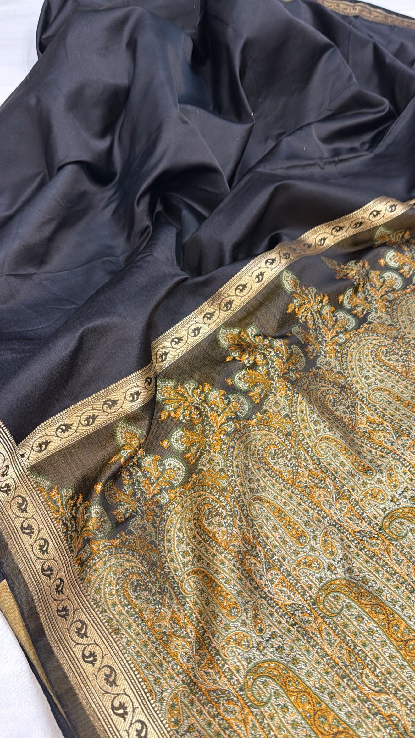 Mashru satin silk black jamevar pallu banarasi saree