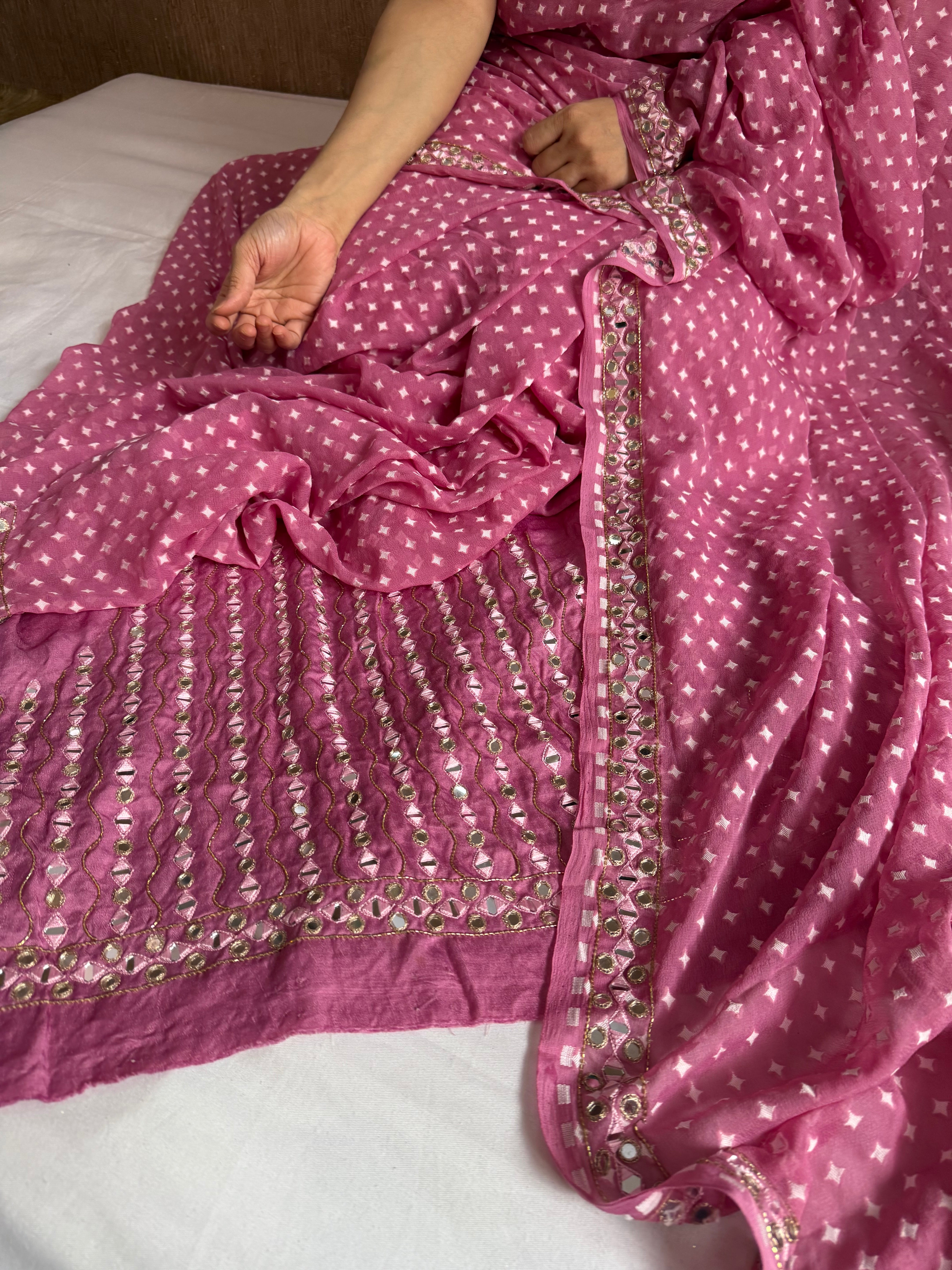 Strawberry pink gorgette bandhej pattern kadhwa saree