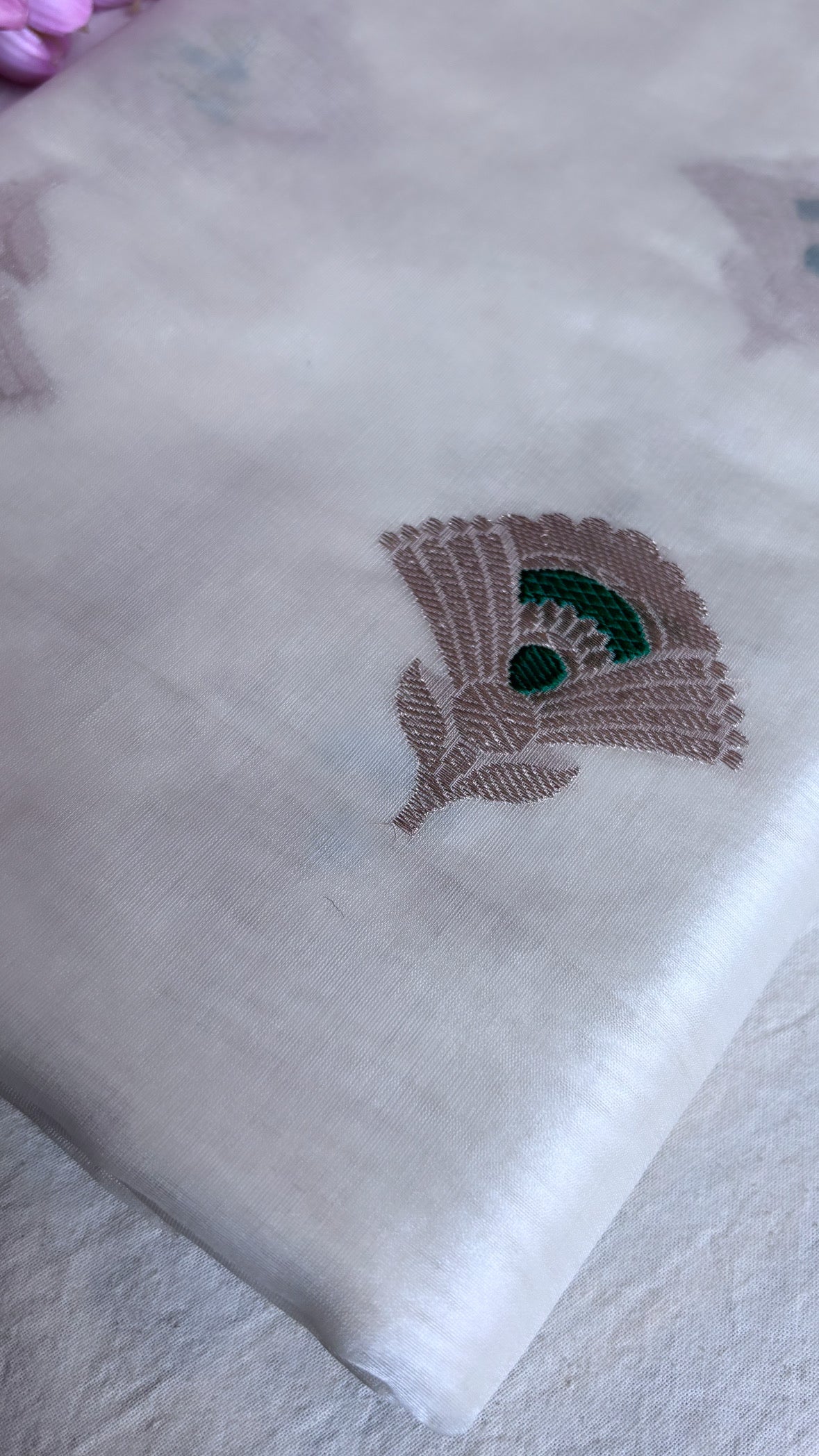 Kora silk dyeable kadhwa meenedar fabric