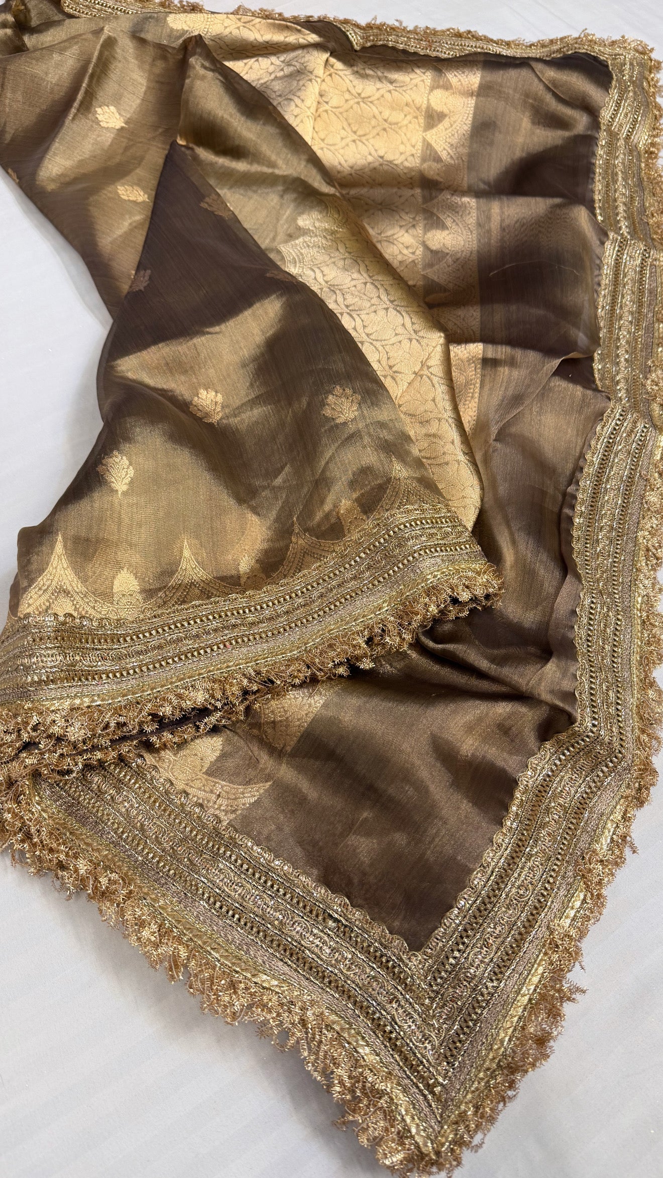Maharani english gold tissue silk kadhwa buti saree