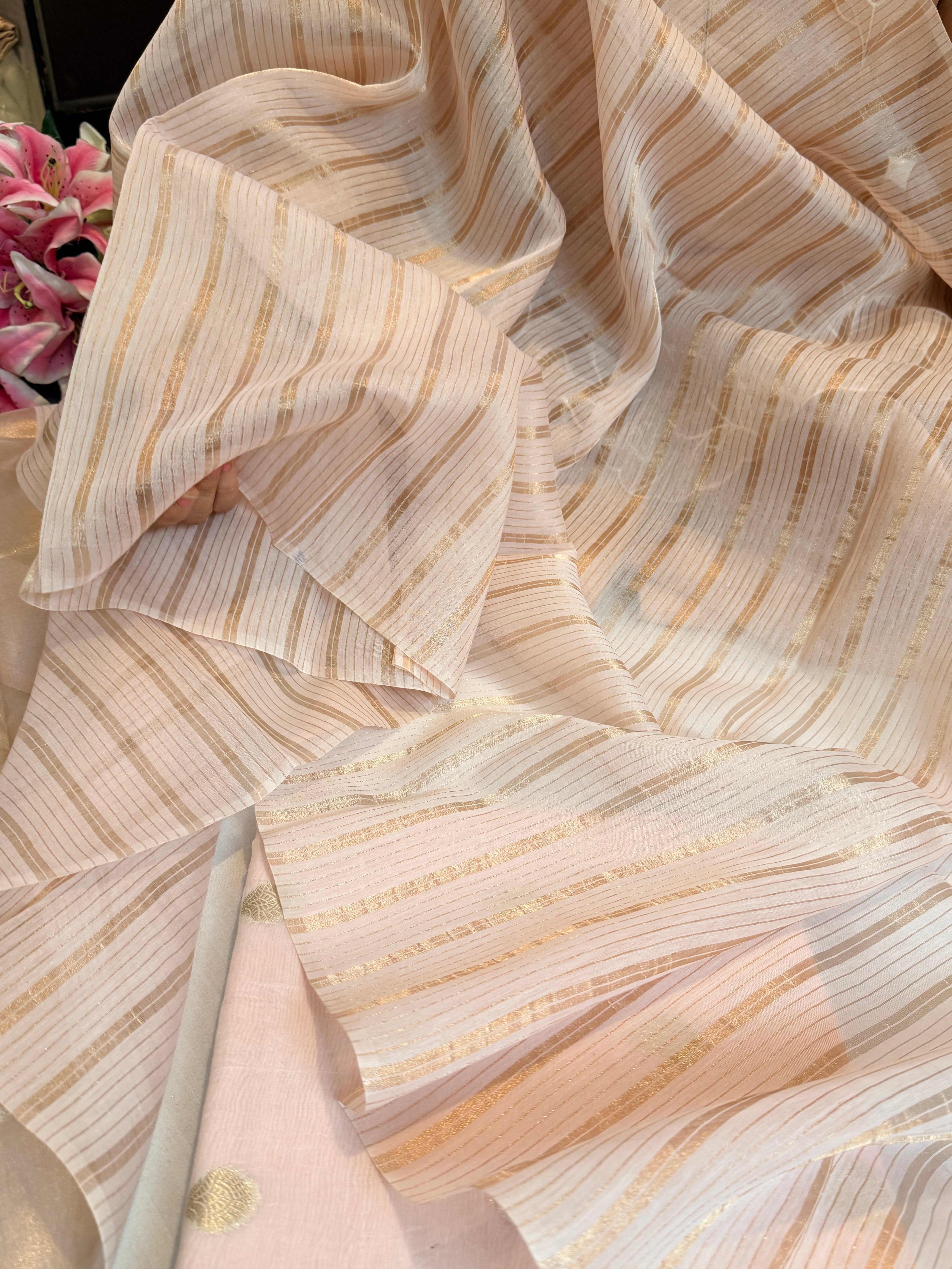 BELOW 8K - Blush peach zari cotton striped kadhwa buti banarasi suit set