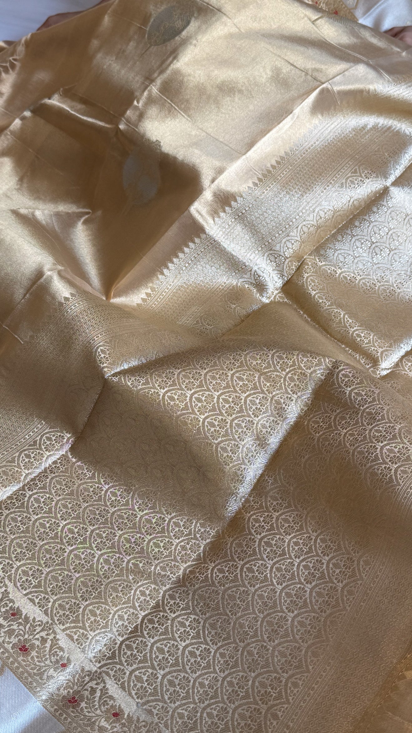 Kanjivaram gold double tissue silk kadhwa meenakari satin border saree