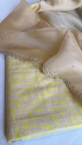 Lemon yellow cotton handloom kadhwa kurta paired with kora silk scalloped hand embroidered duppata