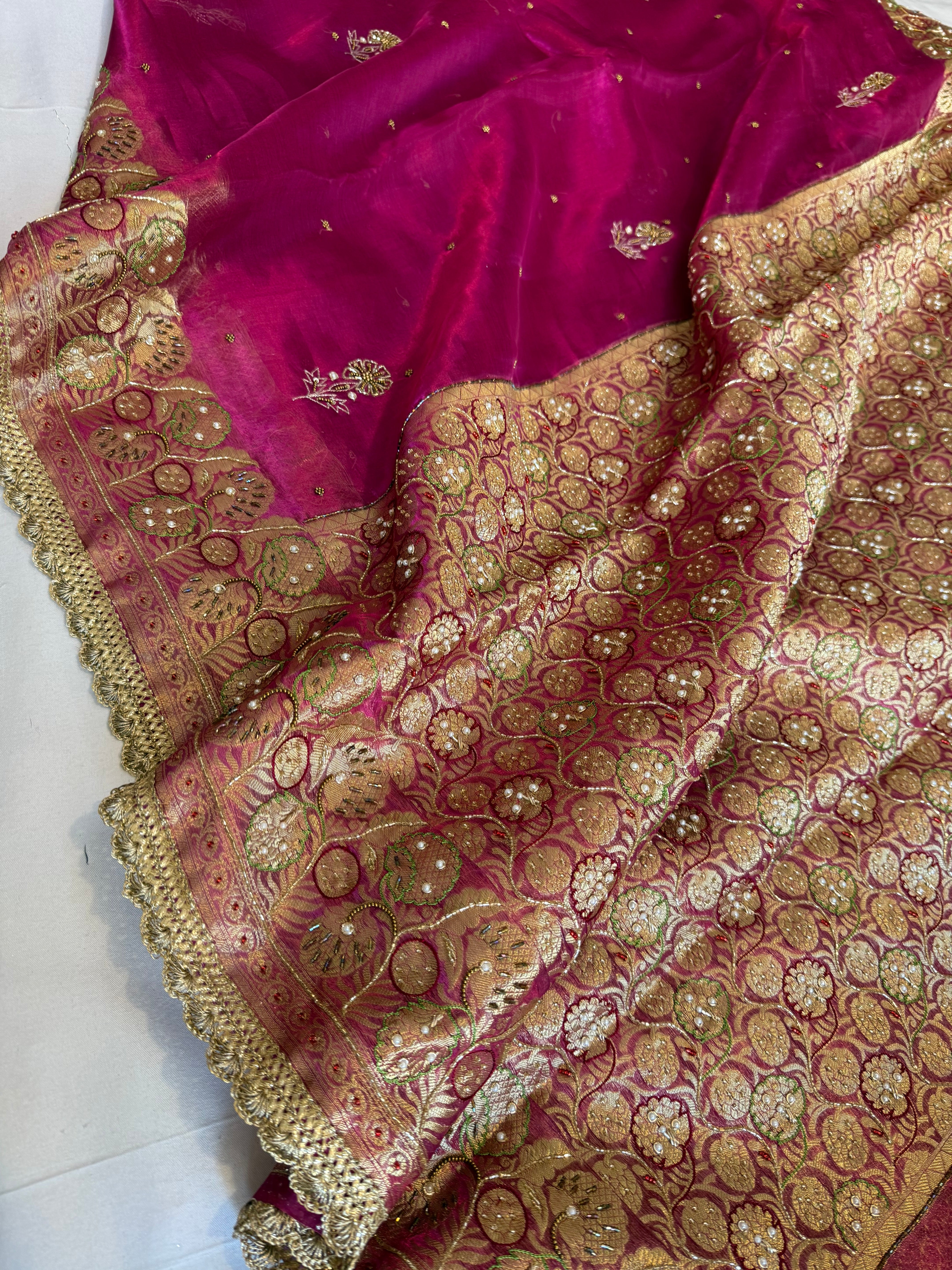 ✨गुलाबी और लाल साड़ी edit✨ ( Rani shade)