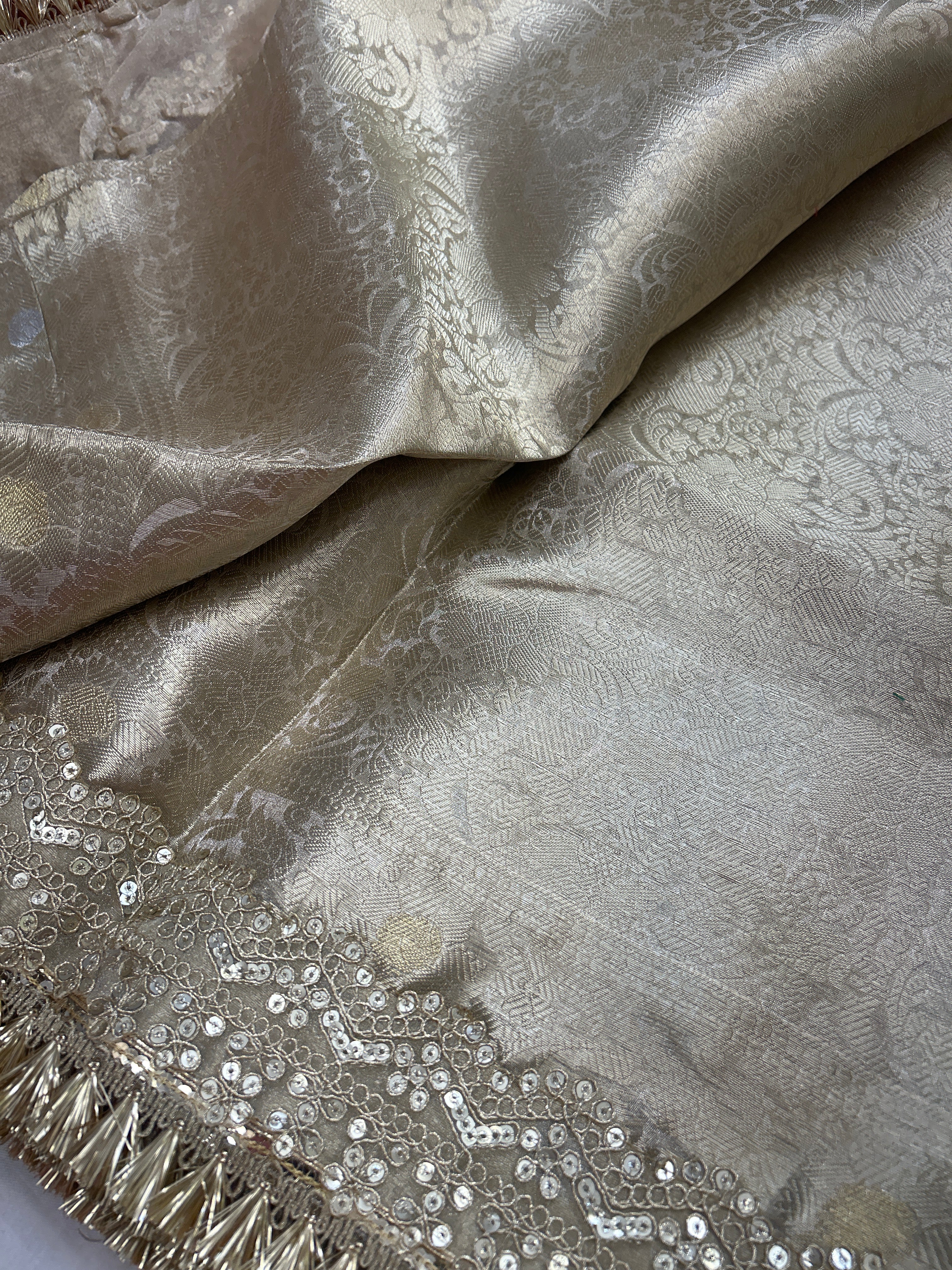 Tissue silk silver tone chand buta saree