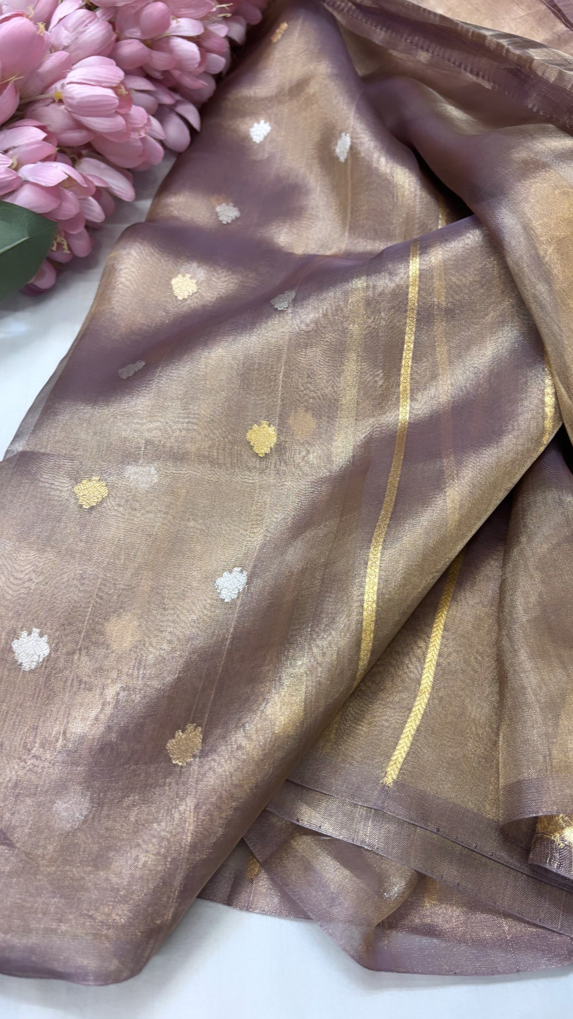 Pure banarasi dusty mouve tissue silk handwoven kadhwa buti saree with kadhwa intricate border buti weaving