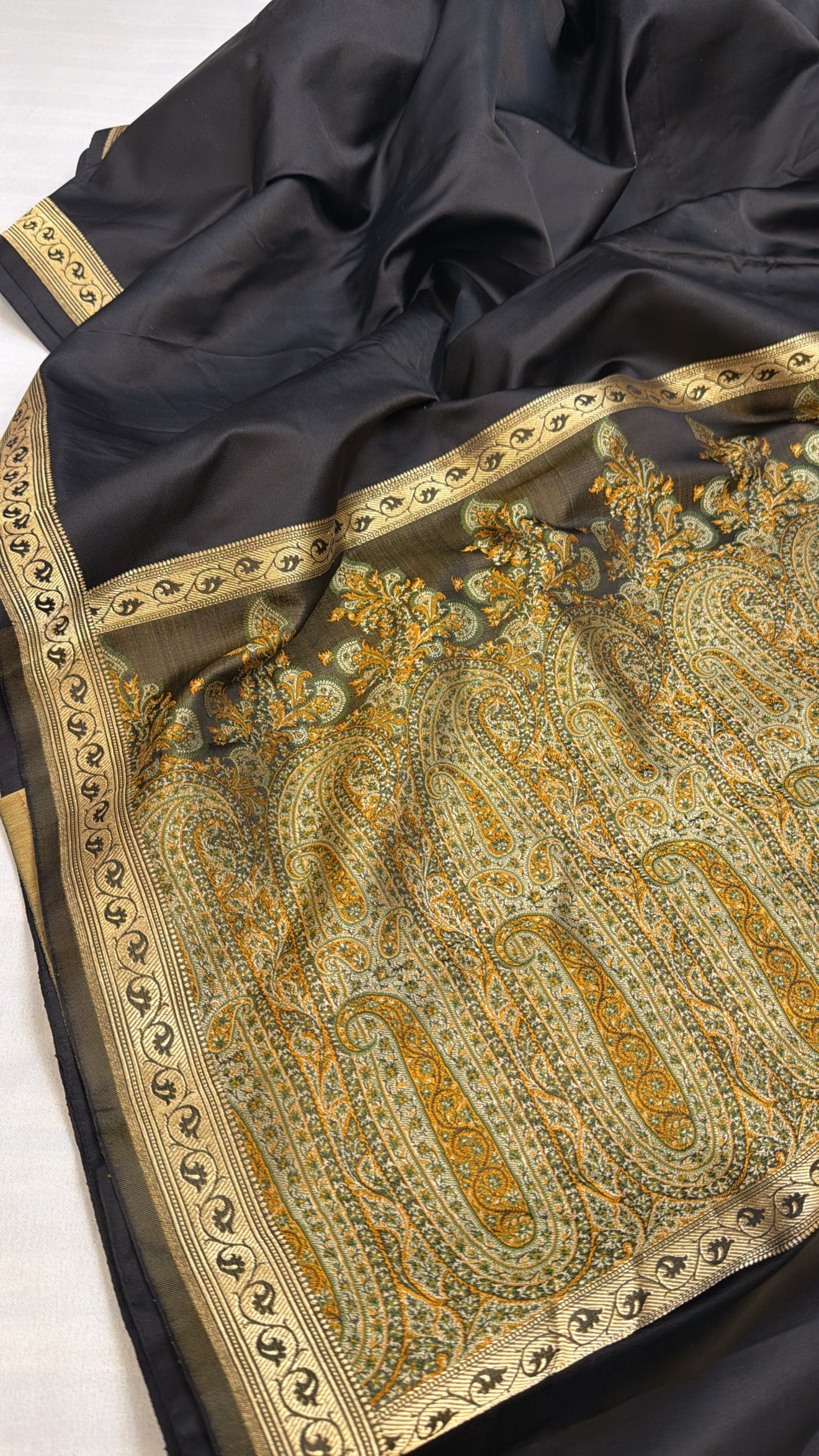 Mashru satin silk black jamevar pallu banarasi saree