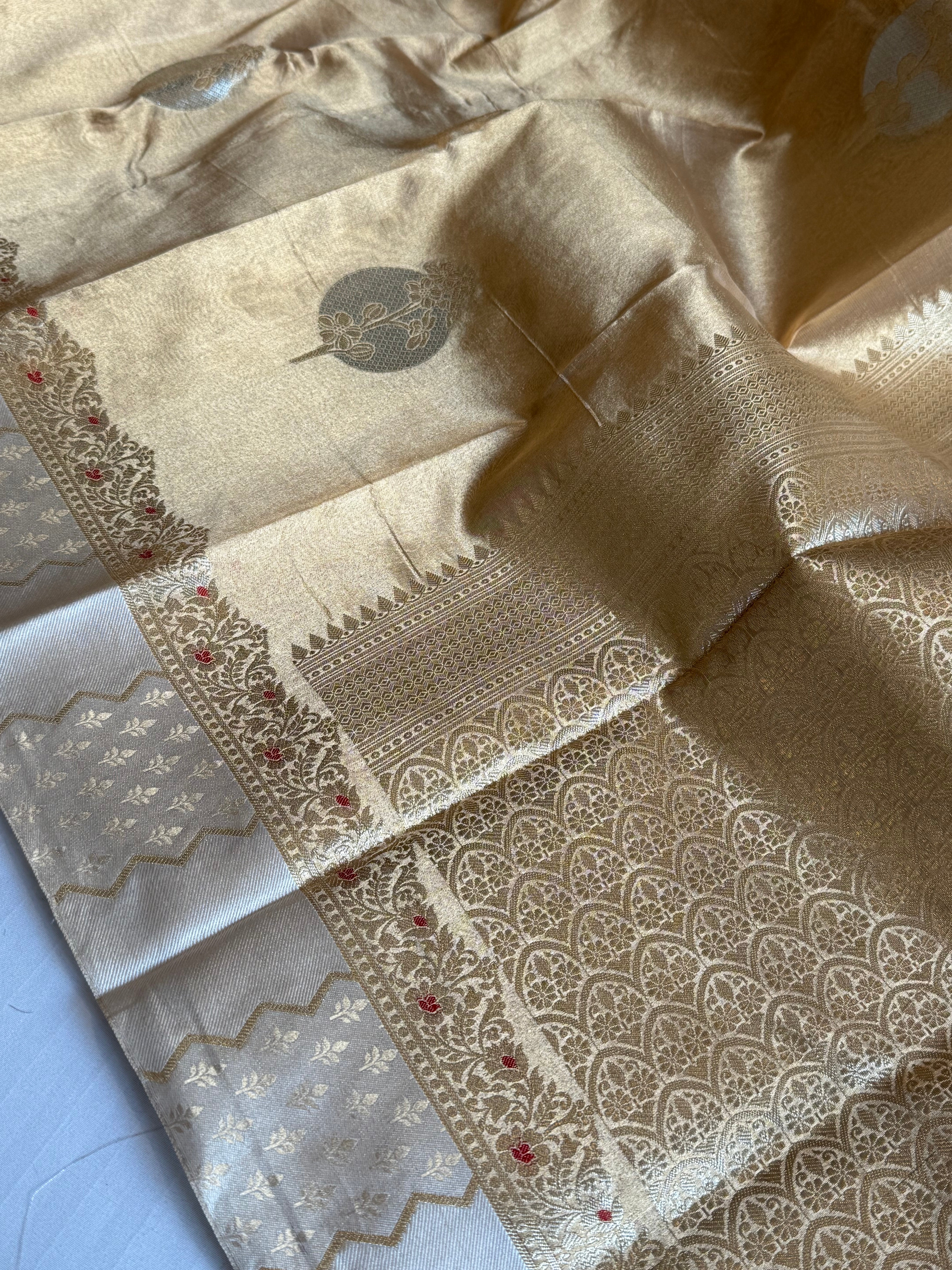 Kanjivaram gold double tissue silk kadhwa meenakari satin border saree