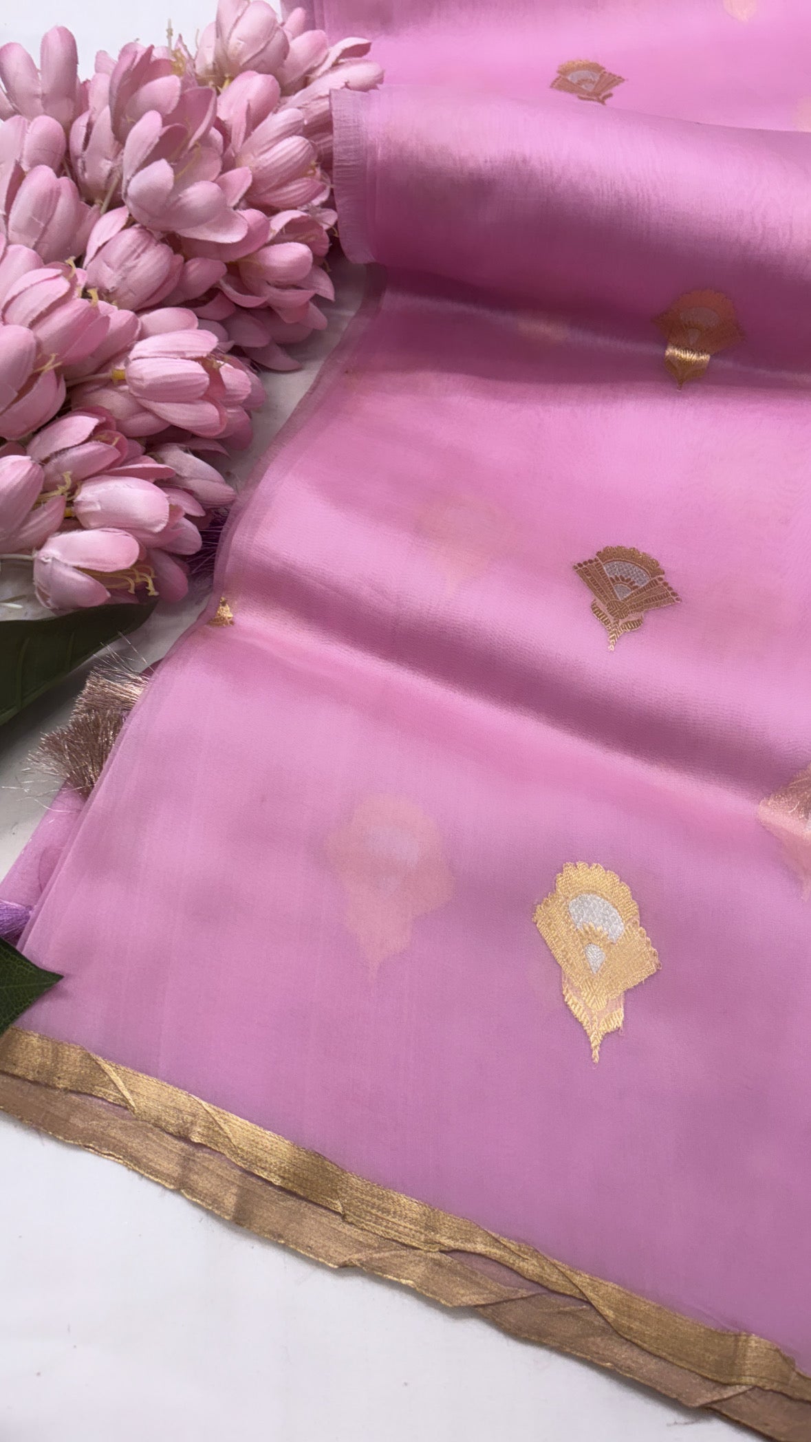 Pure banarasi blush pink kora silk kadhwa saree with kadhwa handwoven buti