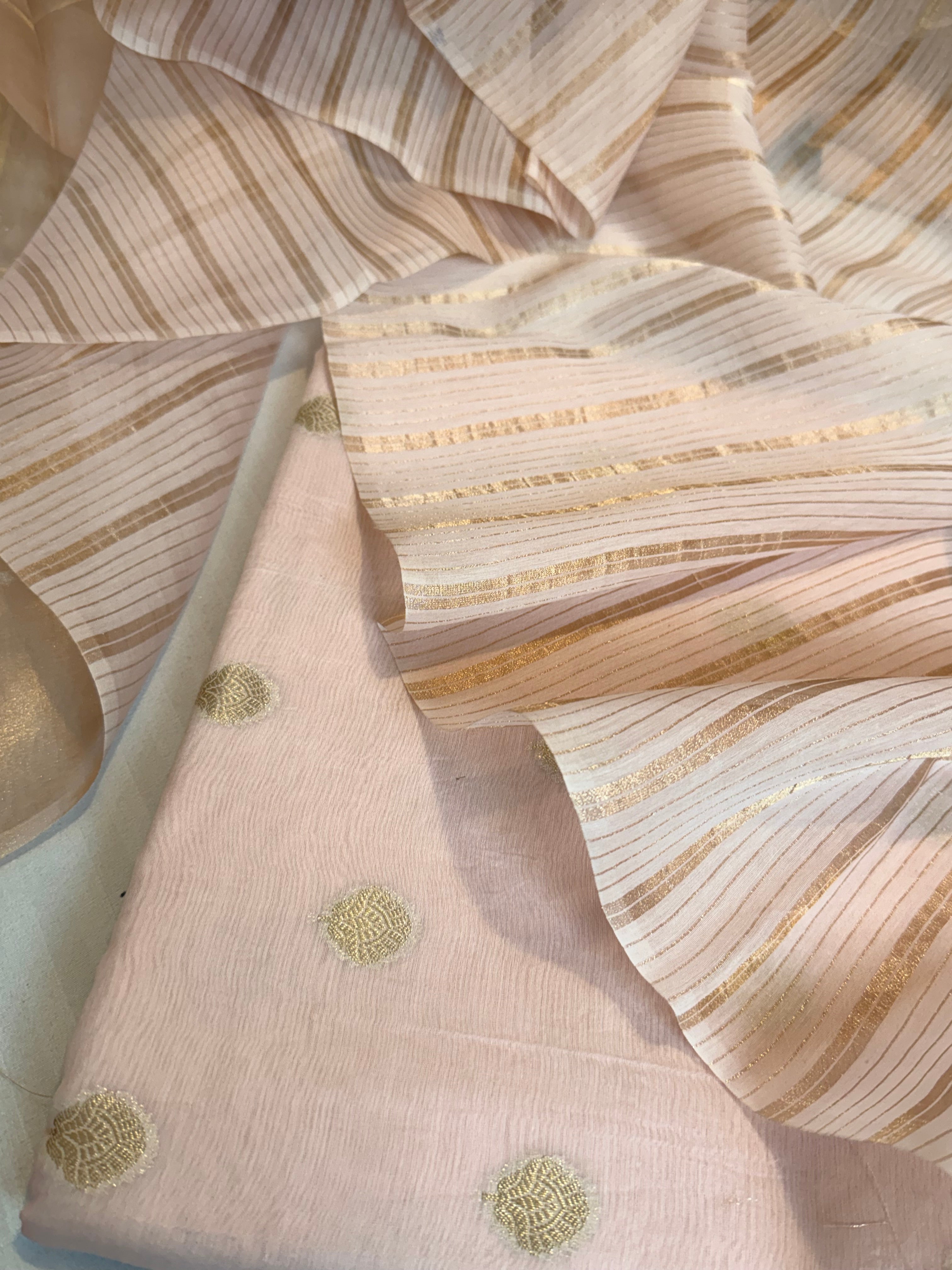 BELOW 8K - Blush peach zari cotton striped kadhwa buti banarasi suit set