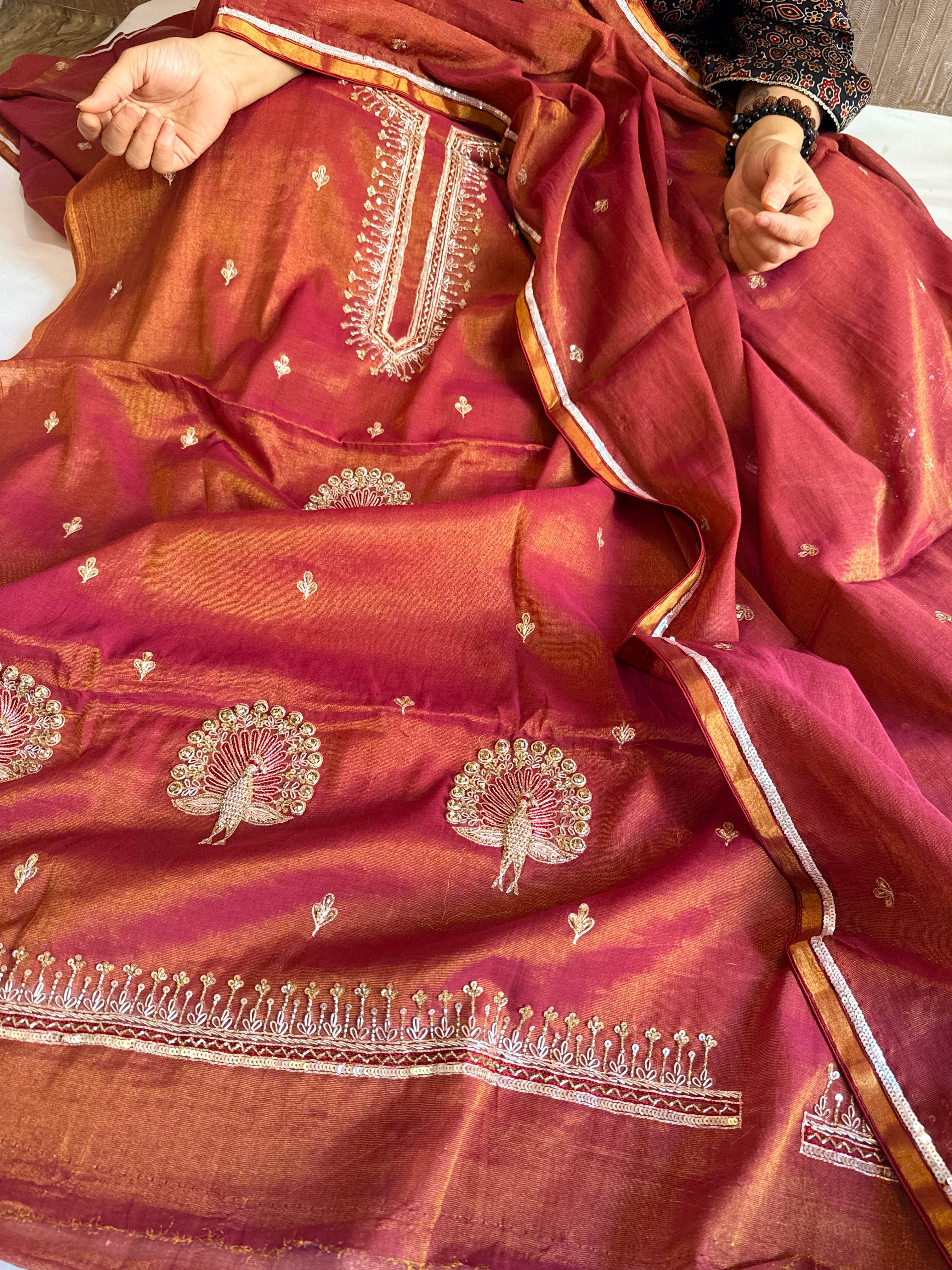 Rani pink mul cotton tissue silk hand embroidered kadhwa suit set