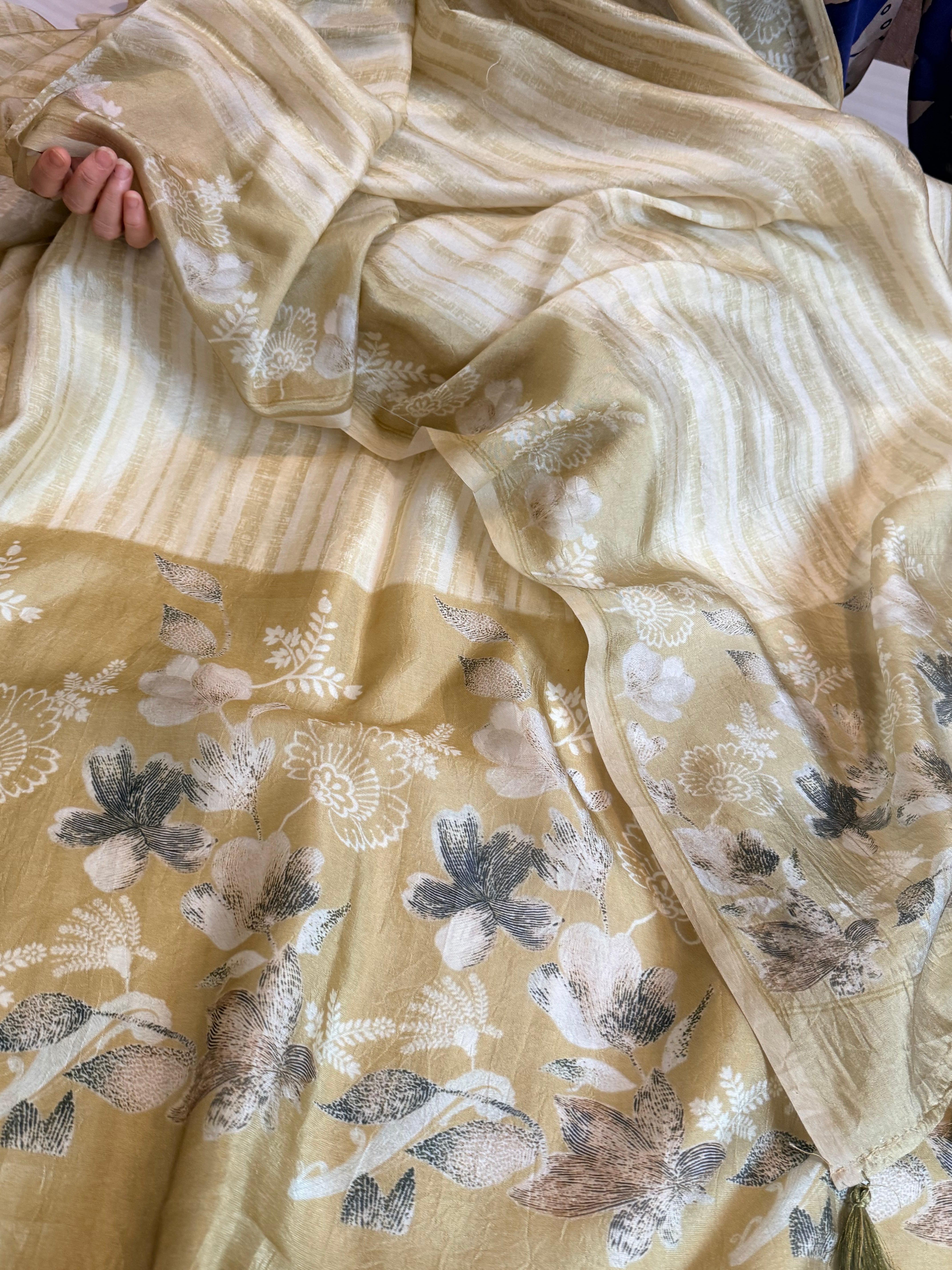 Printed spun chiniya silk kadhwa weaving suit set