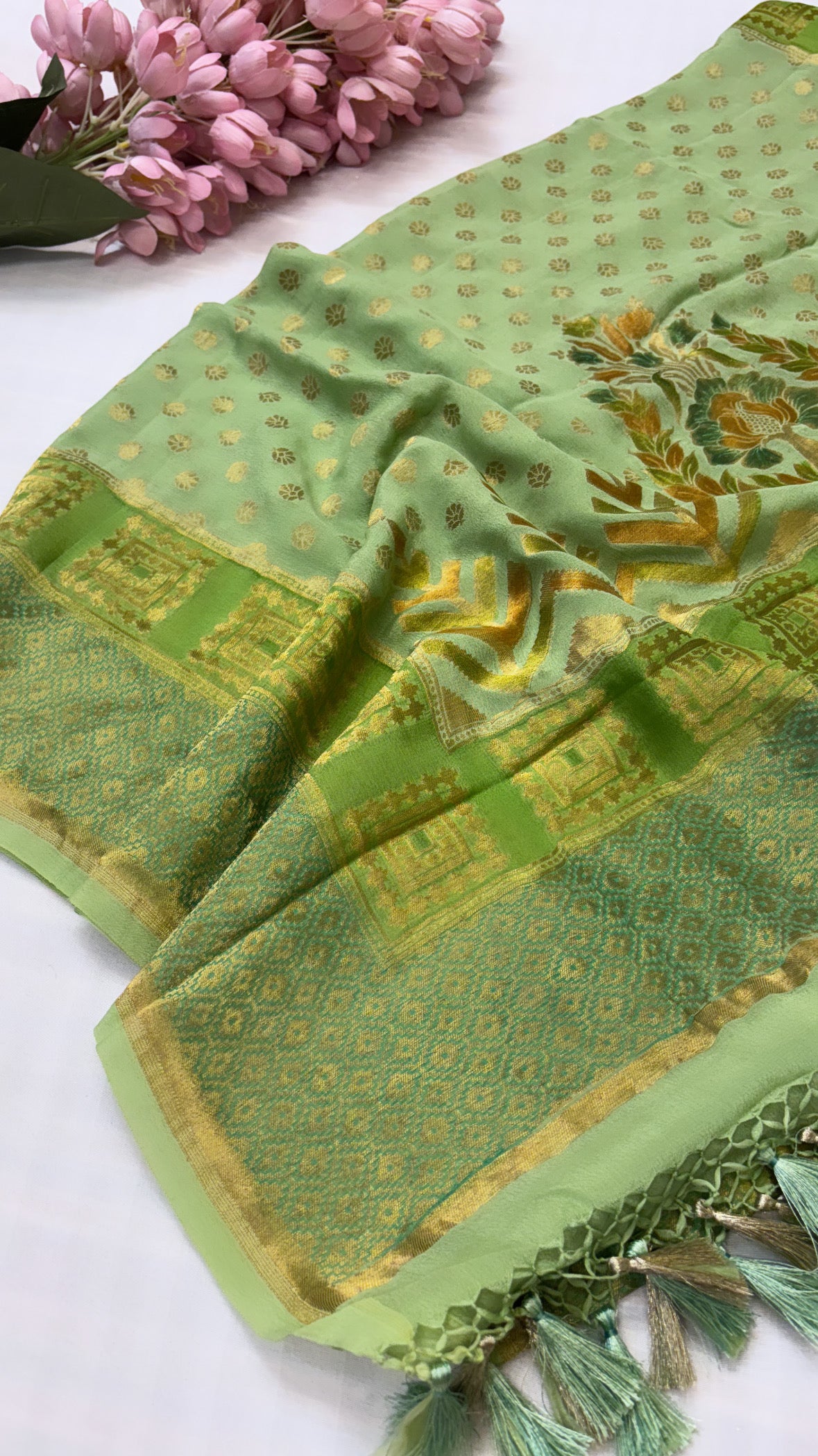 Banarasi gorgette olive green - grey rangkaat kadhwa duppata