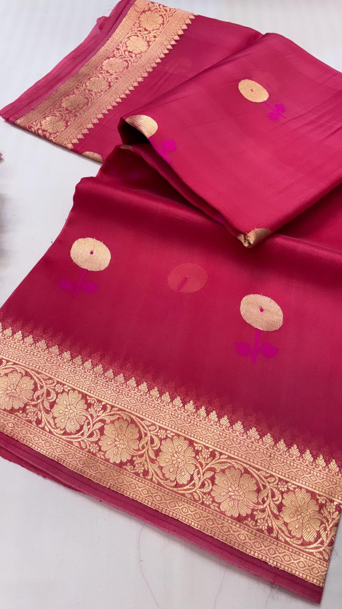 Pure banarasi garnet shade kadhwa meenekari kora silk kadhwa saree with meenakari buti