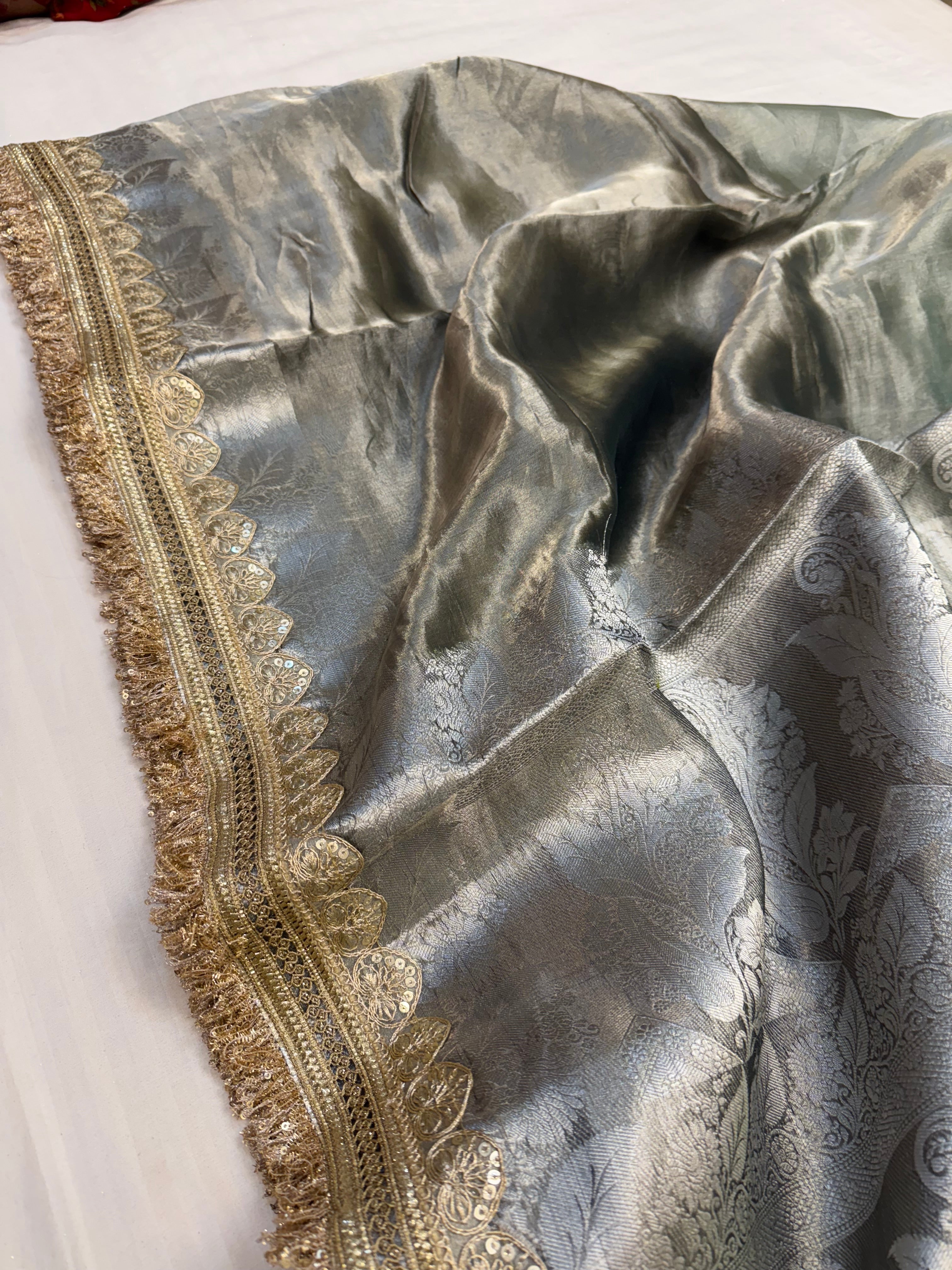 Maharani rang birangi tissue silk shaded kadhwa saree