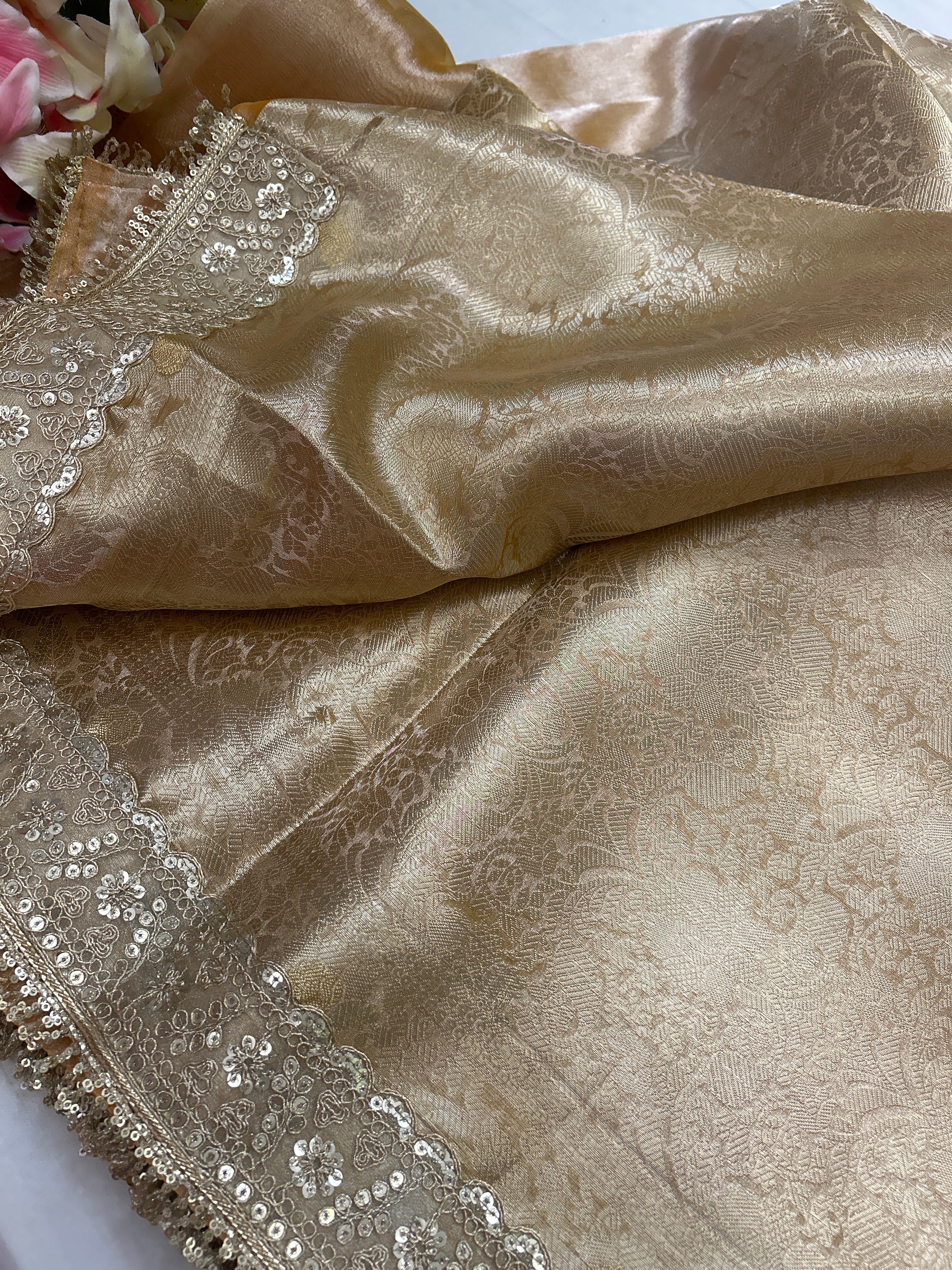 Tissue silk dual tone chand buta saree