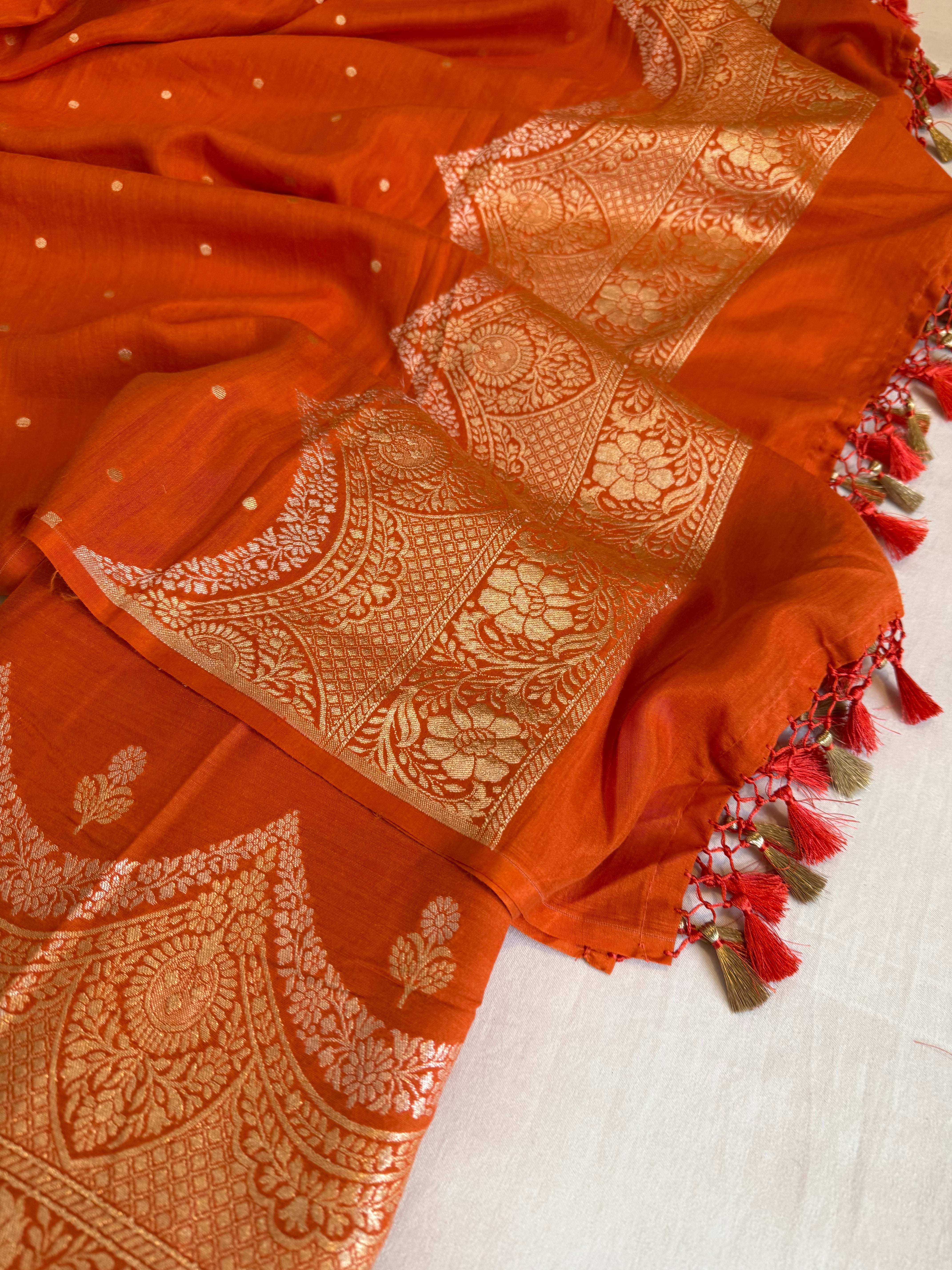 Moonga silk fanta orange scalloped border weaving suit set
