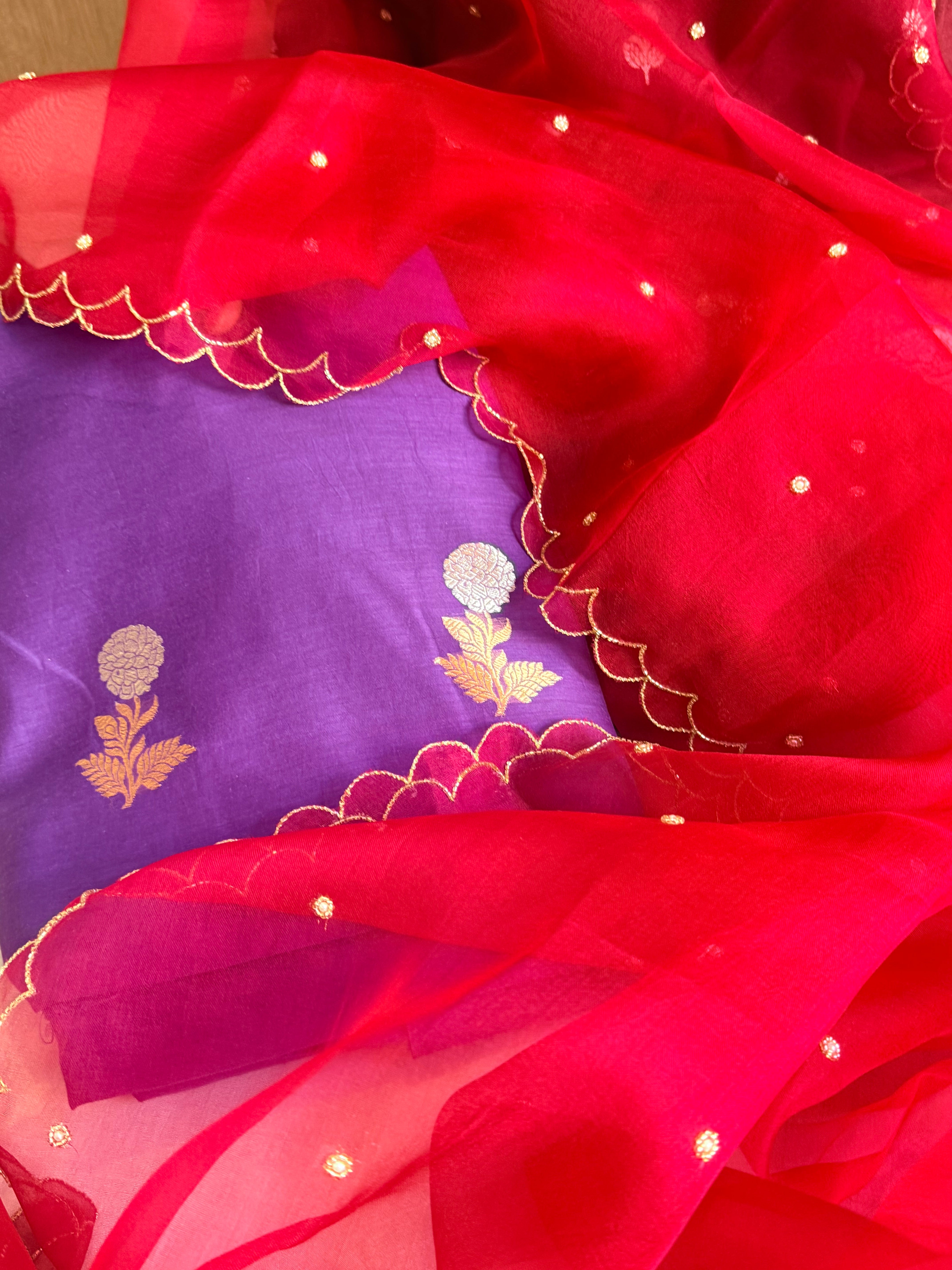 Handloom cotton sona rupa kurta paired with kora silk scalloped duppata set