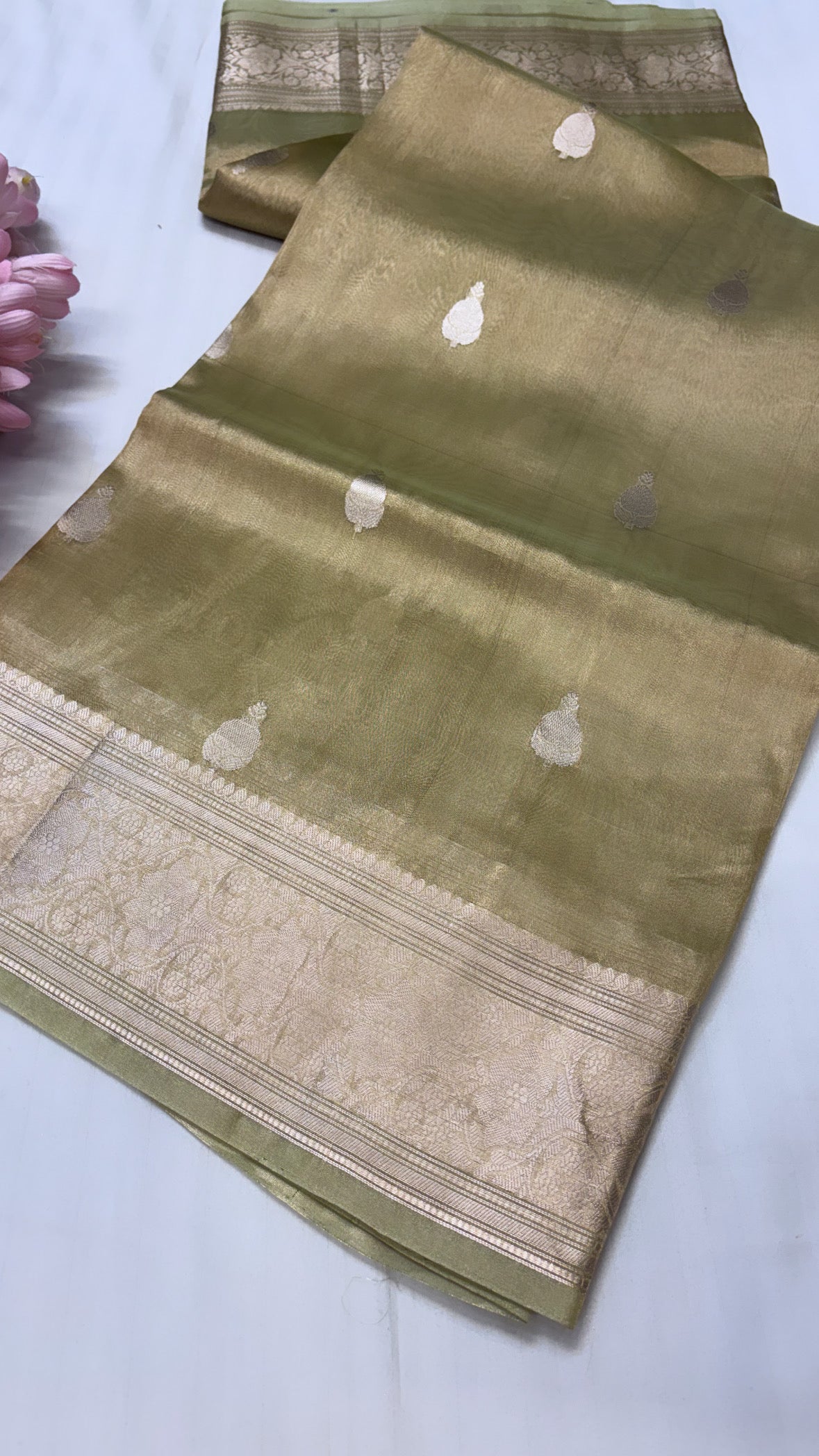 Pure banarasi lime green tissue silk handwoven kadhwa buti saree with kadhwa intricate border buti weaving