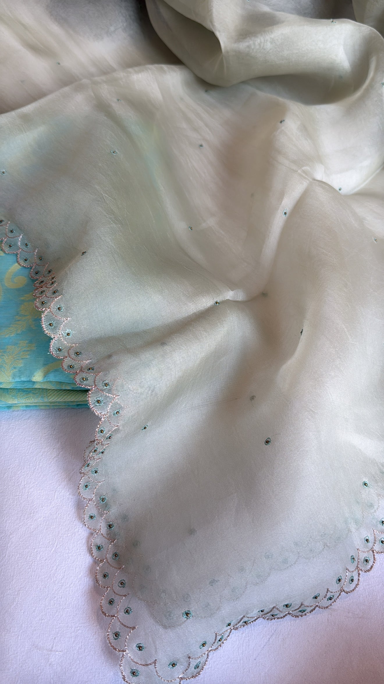 Cotton handloom kadhwa resham work kurta paired with kora silk scalloped hand embroidered duppata set