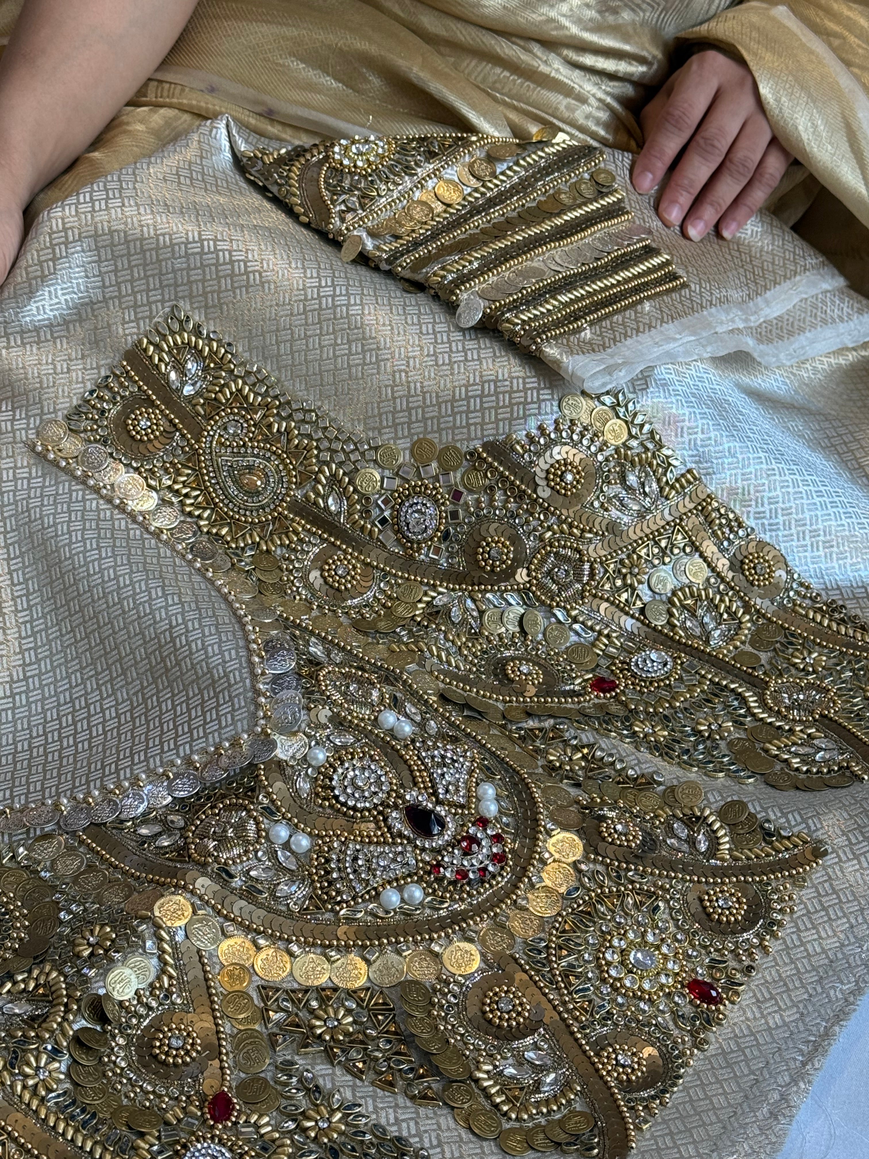 Add JADAU embellishment hand embroidered blouse