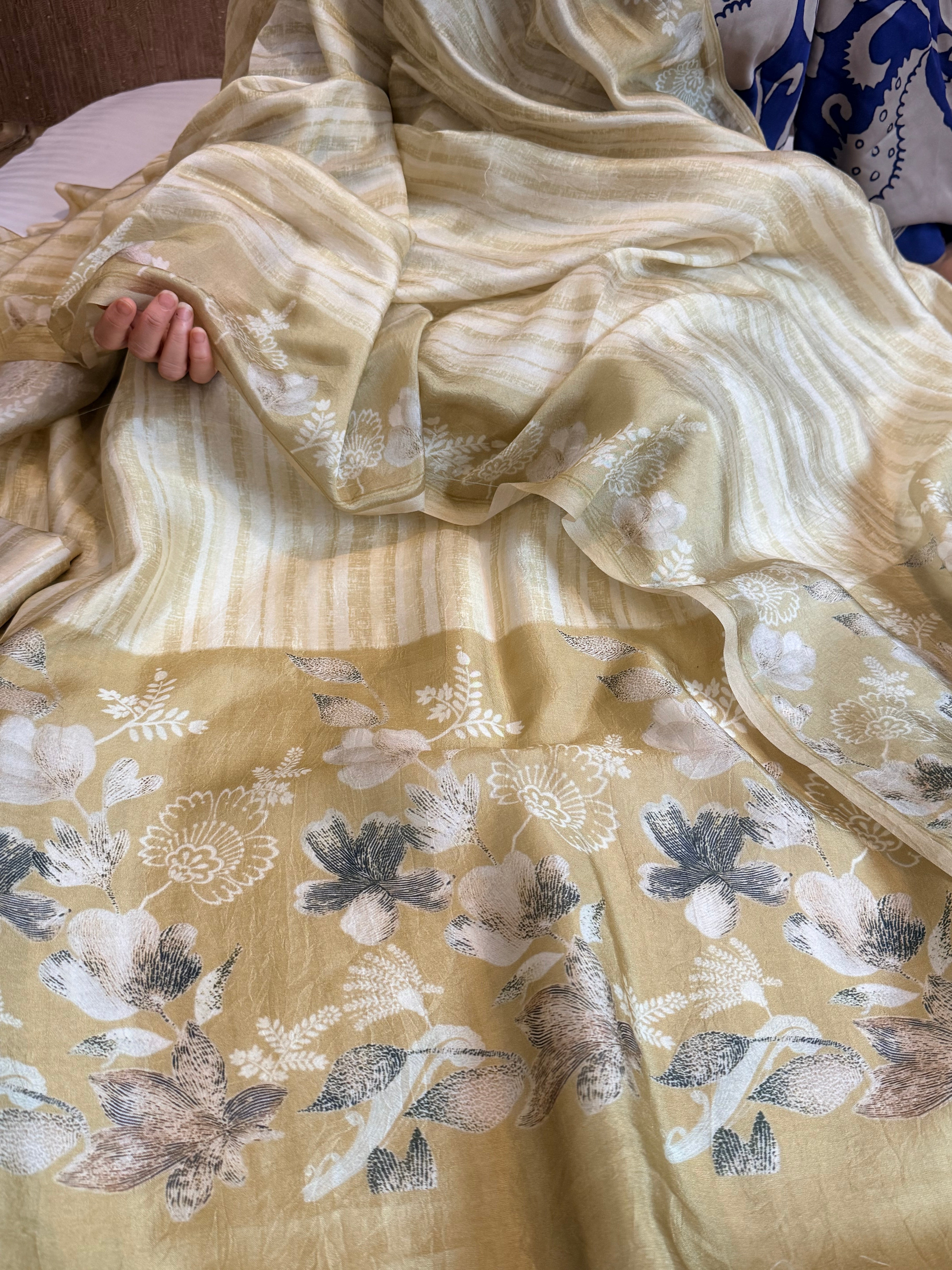 Printed spun chiniya silk kadhwa weaving suit set