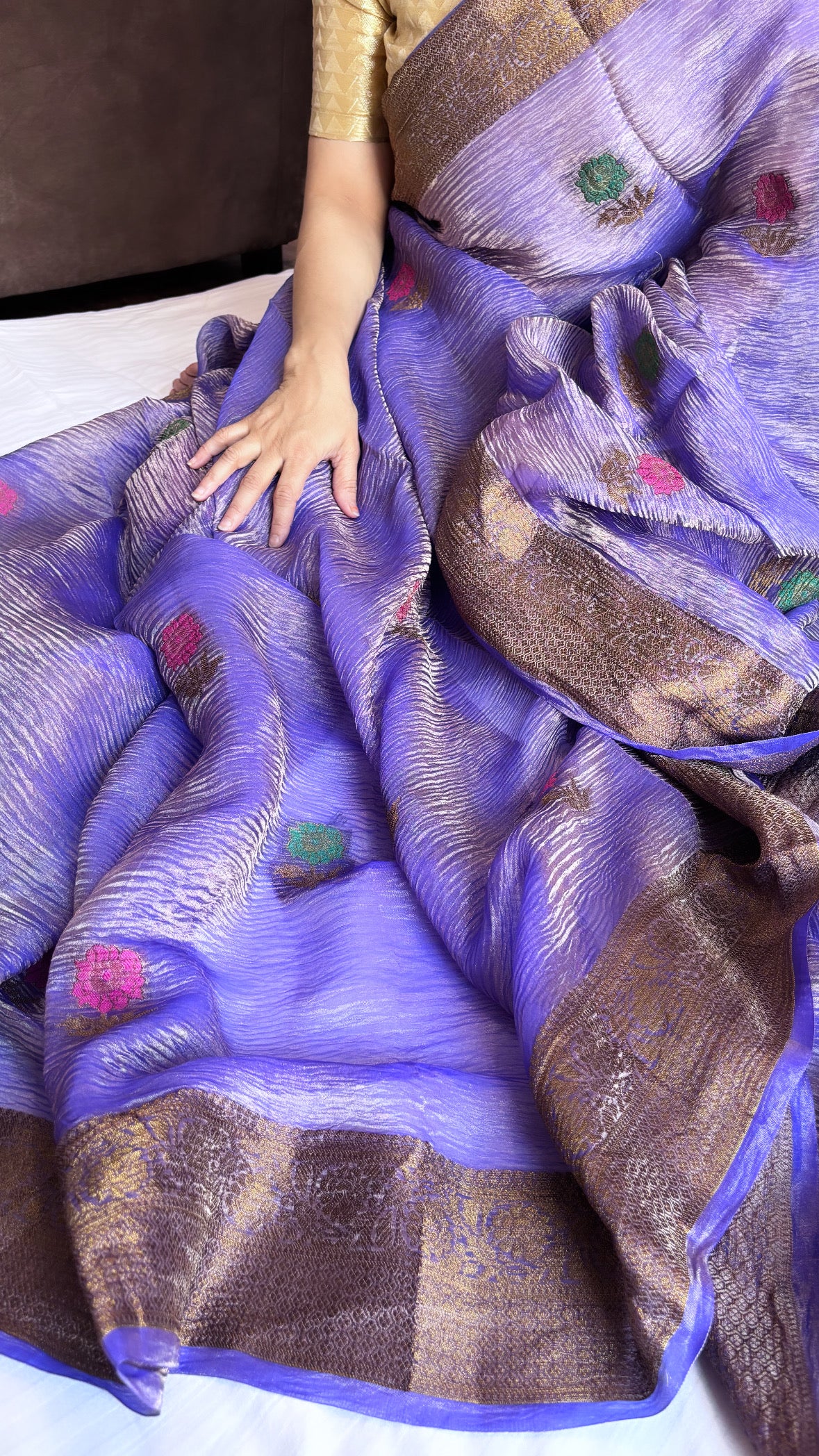 Pure banarasi blush pink crushed tissue meenedar kadhwa buti saree in gold zari